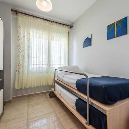 Main Square Apartment Dıraç Dış mekan fotoğraf