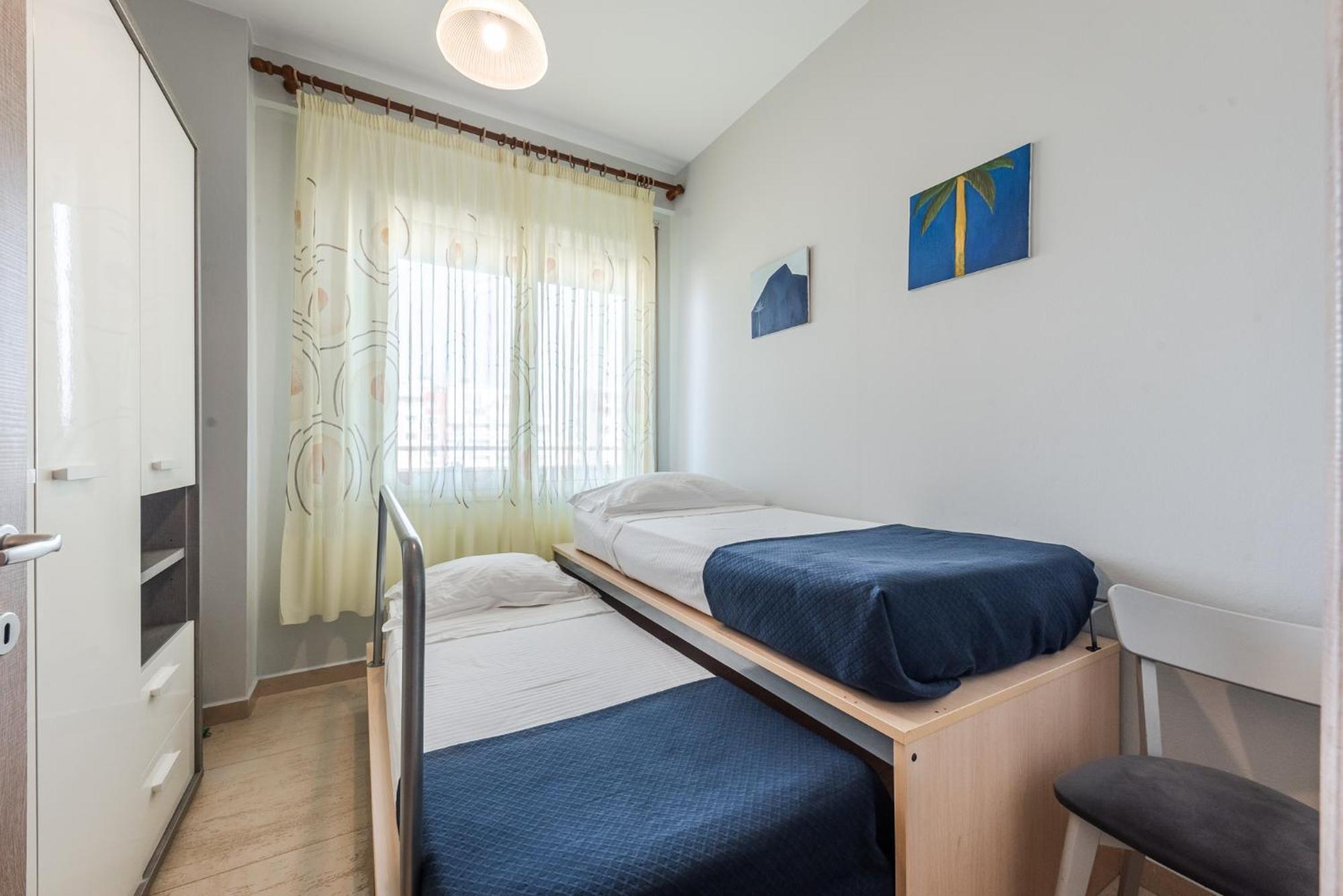 Main Square Apartment Dıraç Dış mekan fotoğraf